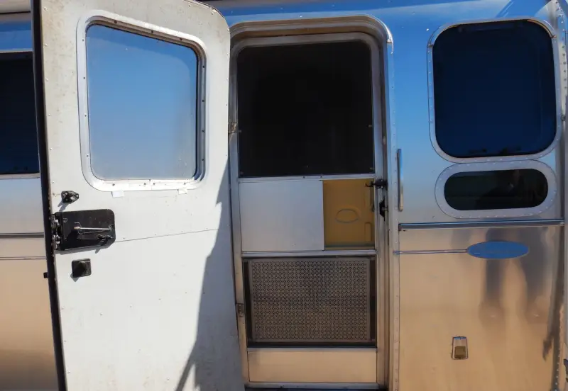 2004 Airstream photo 44