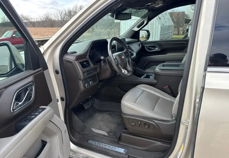 2021 Chevrolet Suburban photo 17