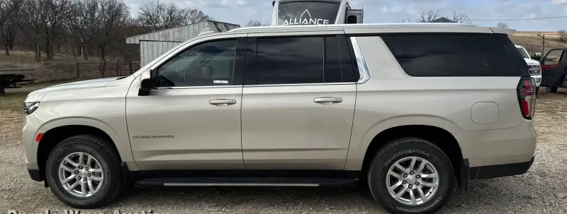 2021 Chevrolet Suburban photo 8