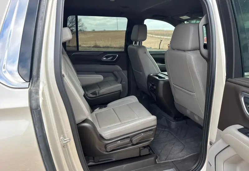 2021 Chevrolet Suburban photo 36