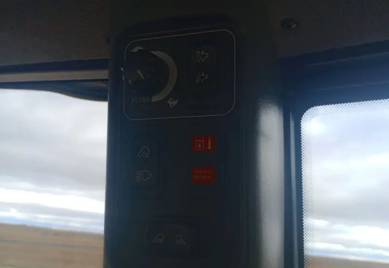 2014 New Holland TV6070 photo 49