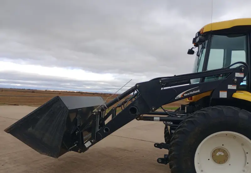2014 New Holland TV6070 photo 19
