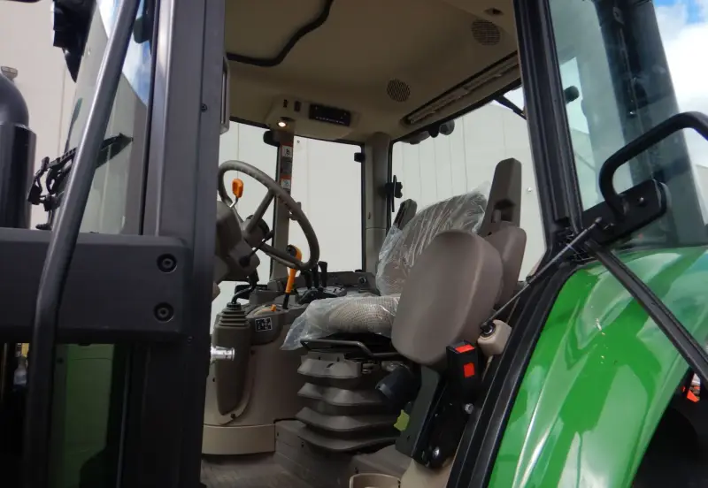 2022 John Deere 6155 photo 27