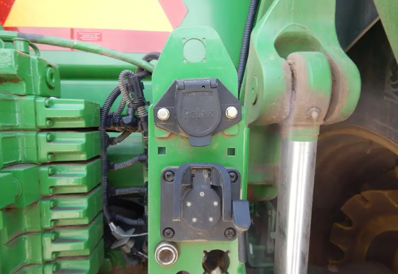 2013 John Deere 8285R photo 57