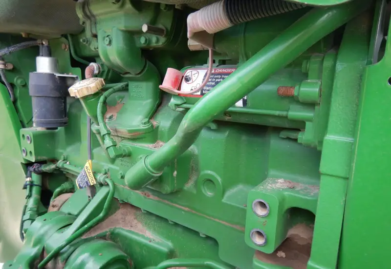 2013 John Deere 8285R photo 32