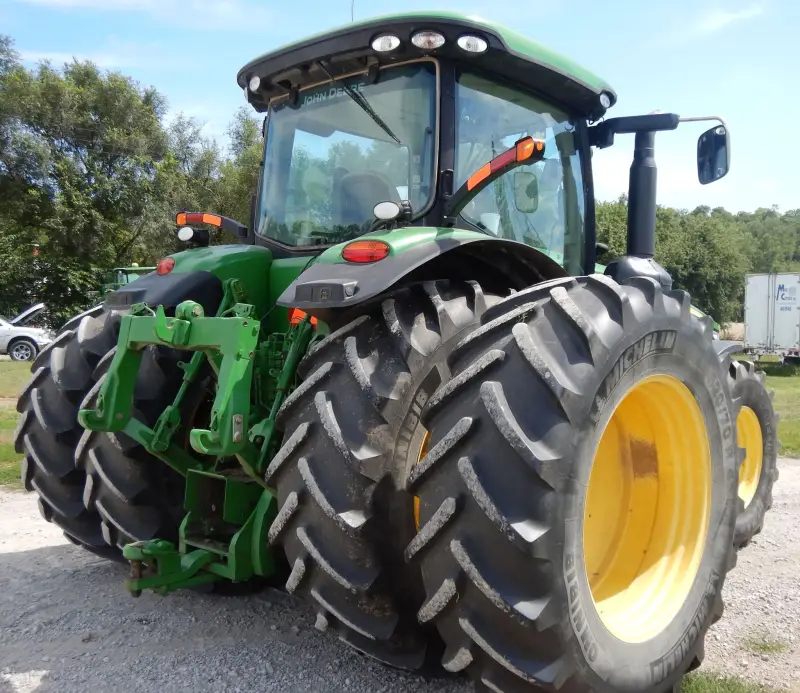 2013 John Deere 8285R photo 5