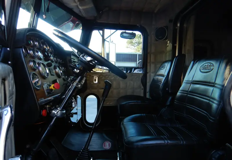 1987 Peterbilt 359 Classic photo 9
