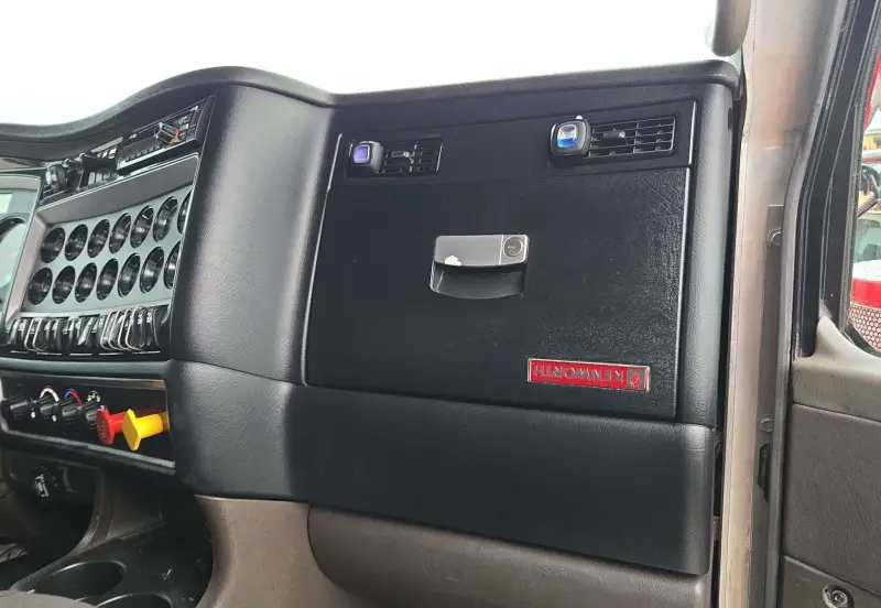 2019 Kenworth T800 photo 67