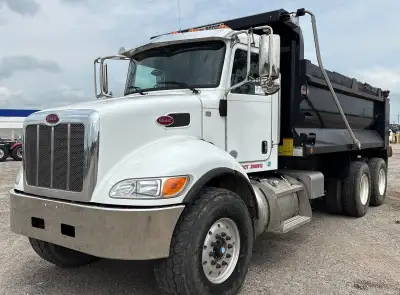 2018 Peterbilt 348