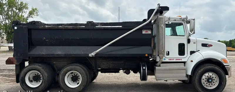 2018 Peterbilt 348 photo 4