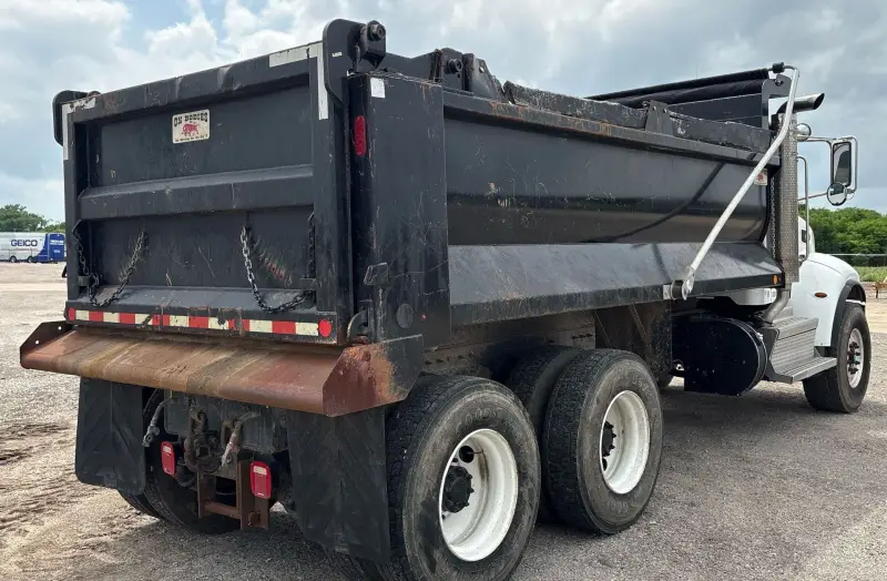 2018 Peterbilt 348 photo 5