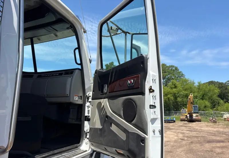 2023 Western Star 4700 photo 50