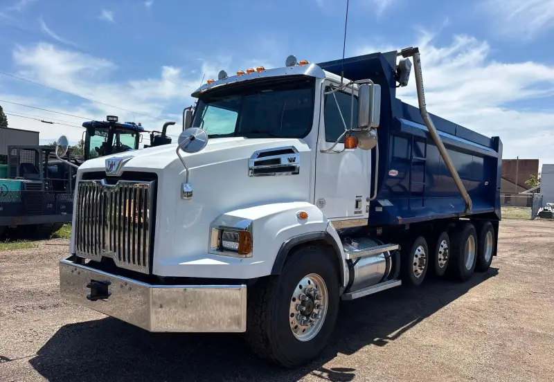 2023 Western Star 4700 photo 1
