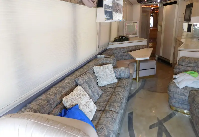 1998 Prevost XL45 photo 56