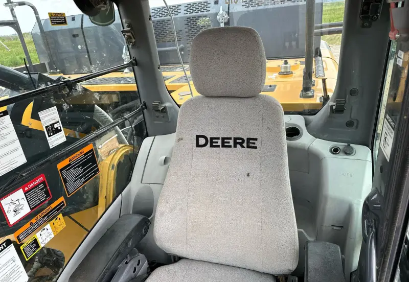 2017 John Deere 470G LC photo 53