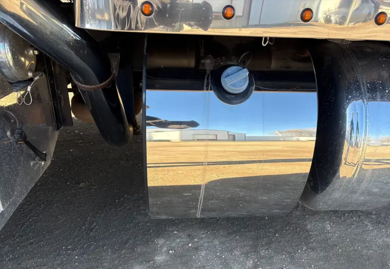 2022 Peterbilt 389 photo 60