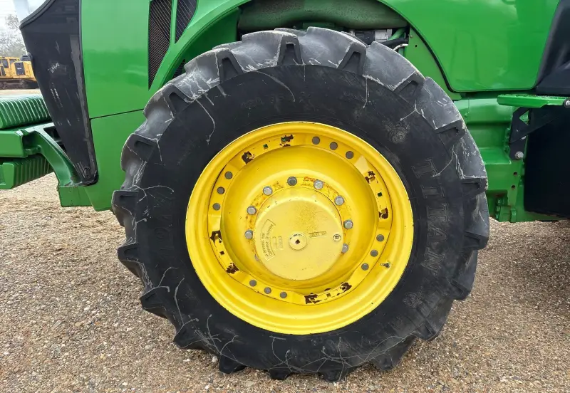 2011 John Deere 8335R photo 67