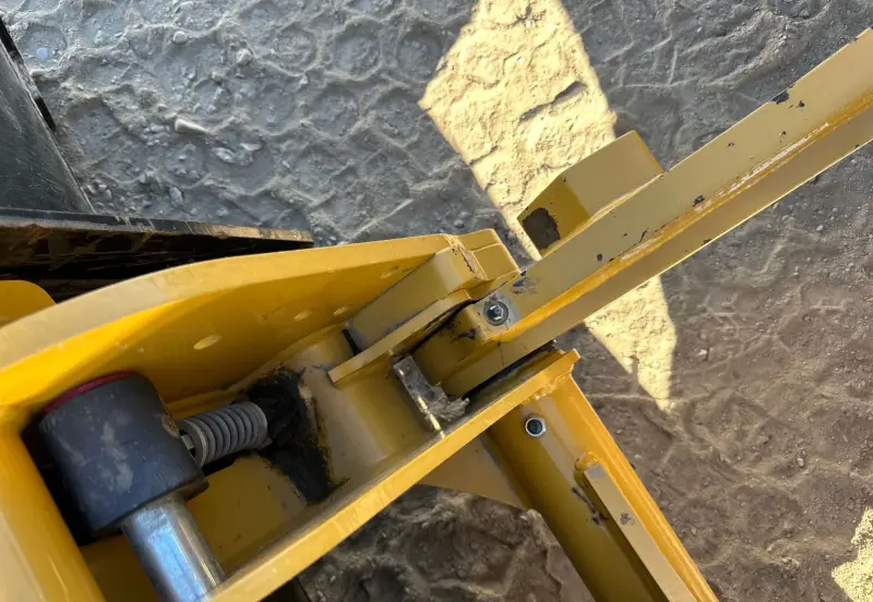 2023 Caterpillar 908 photo 32