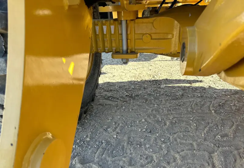 2023 Caterpillar 908 photo 31