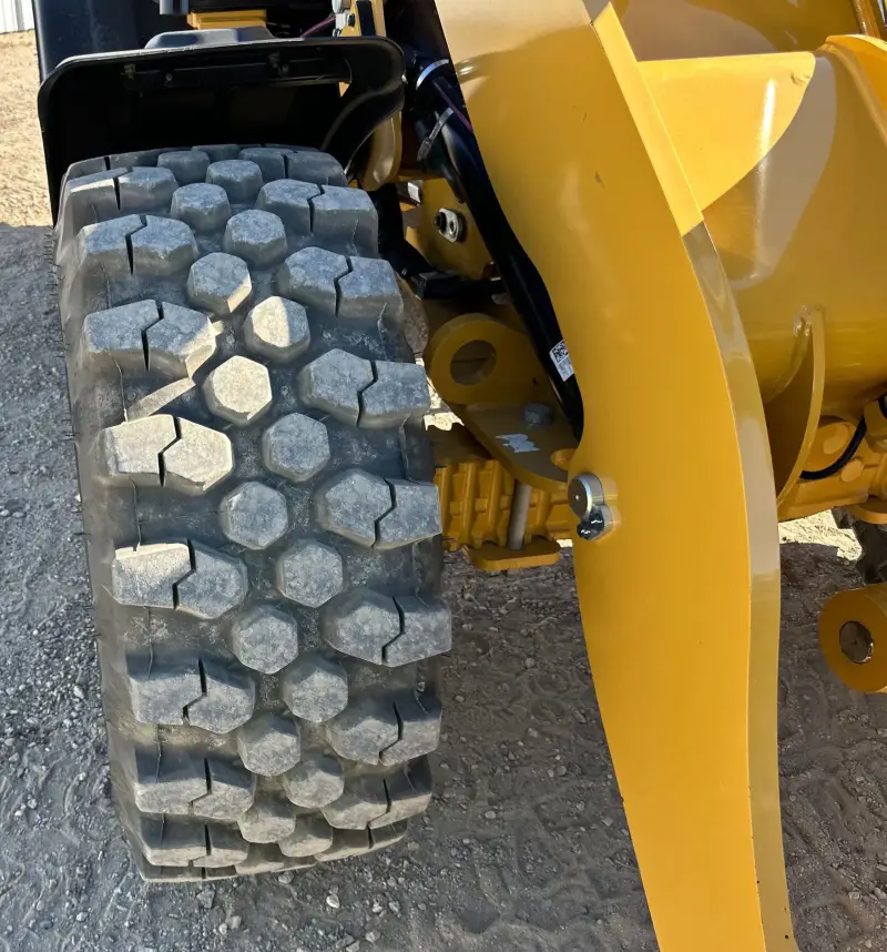 2023 Caterpillar 908 photo 111