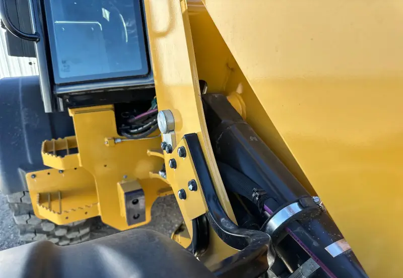 2023 Caterpillar 908 photo 36