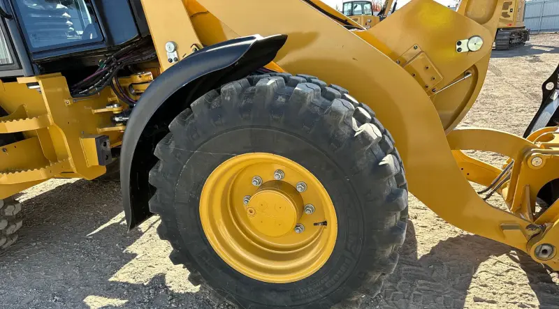 2023 Caterpillar 908 photo 110