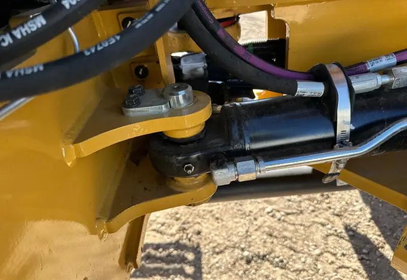 2023 Caterpillar 908 photo 42
