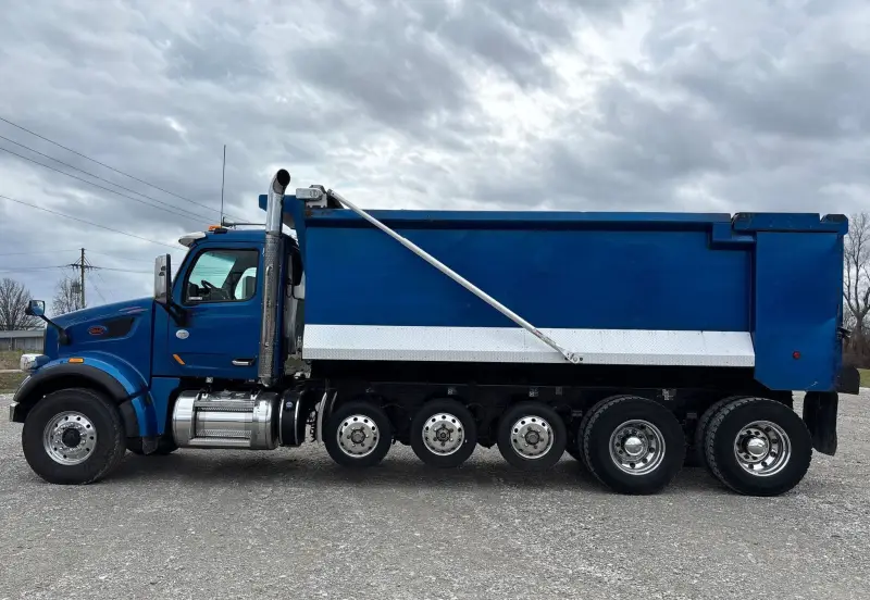 2019 Peterbilt 567 photo 8