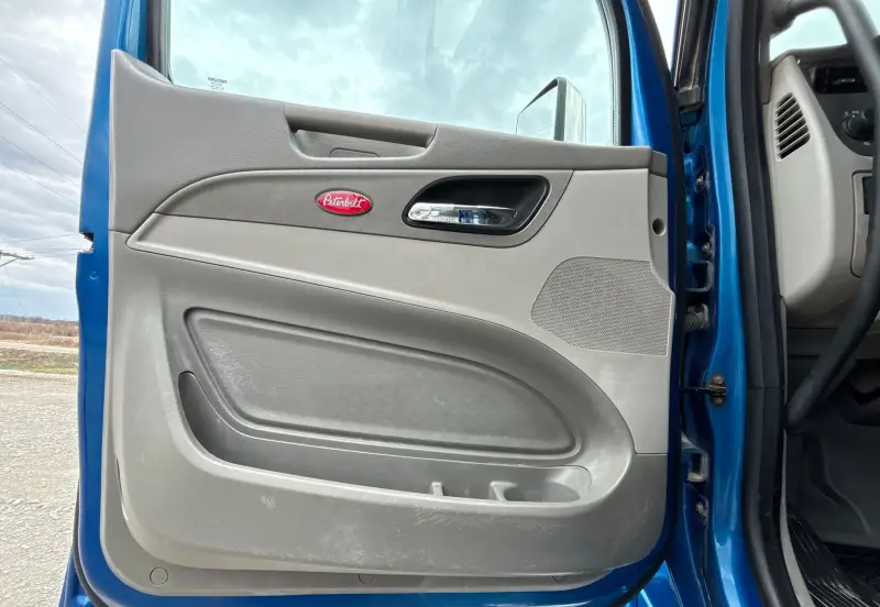 2019 Peterbilt 567 photo 41