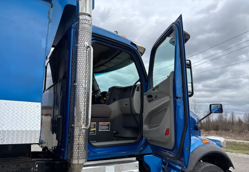 2019 Peterbilt 567 photo 54