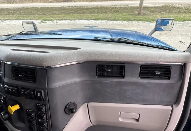 2019 Peterbilt 567 photo 60