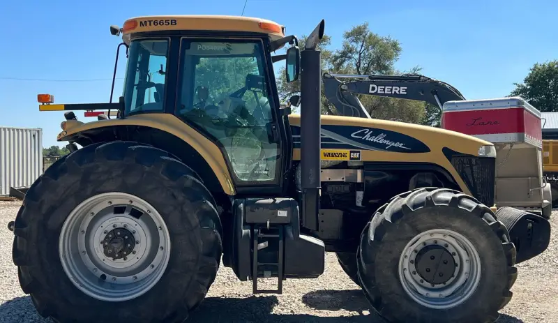 2005 Challenger MT665B photo 4
