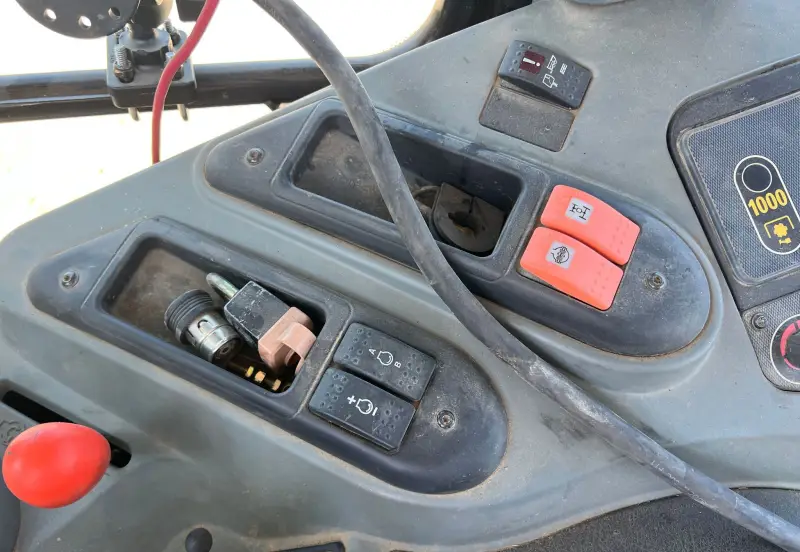 2005 Challenger MT665B photo 20