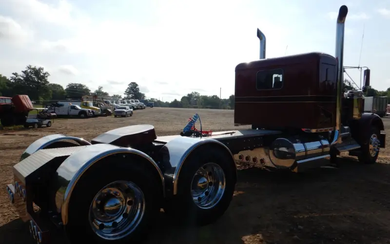 1981 Kenworth W900 photo 5
