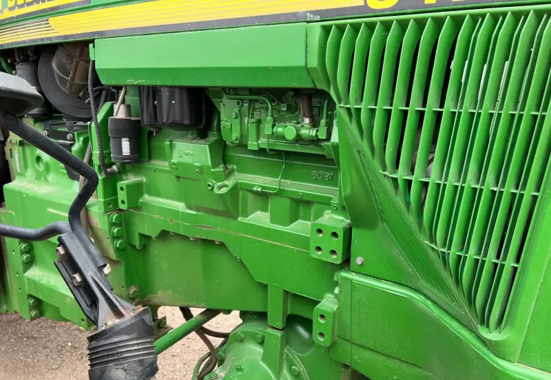 2000 John Deere 8410 photo 35