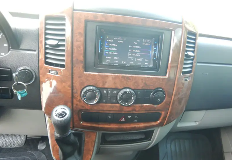 2015 Mercedes Benz Sprinter 3500 photo 23