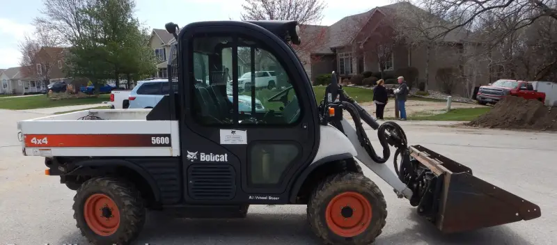2012 Bobcat Toolcat 5600 photo 4