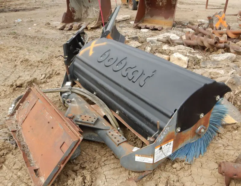 2012 Bobcat Toolcat 5600 photo 33