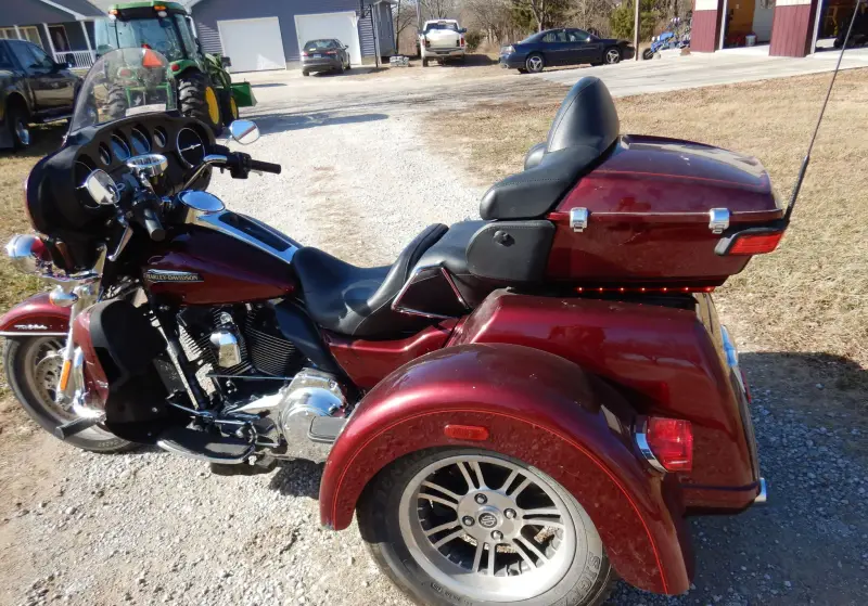 2015 Harley Davidson Tri-Glide Ultra Classic photo 14