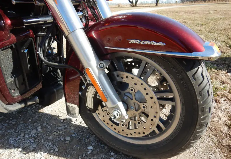 2015 Harley Davidson Tri-Glide Ultra Classic photo 32