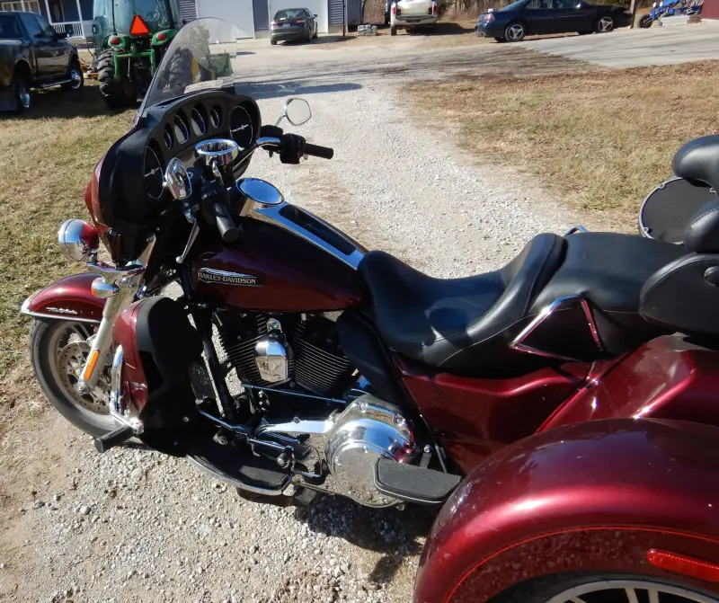 2015 Harley Davidson Tri-Glide Ultra Classic photo 15