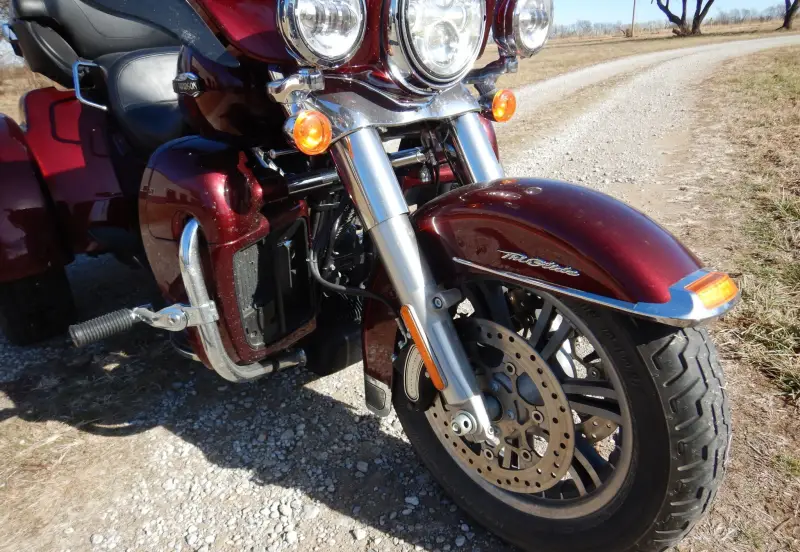 2015 Harley Davidson Tri-Glide Ultra Classic photo 18